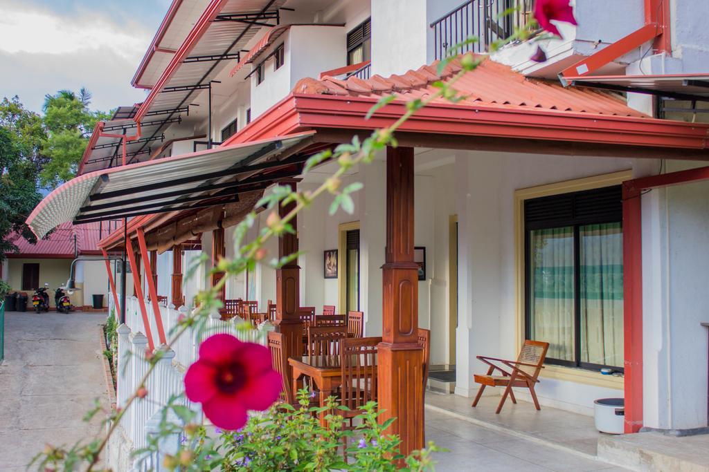 Standard Double or Twin Room with Kandy View