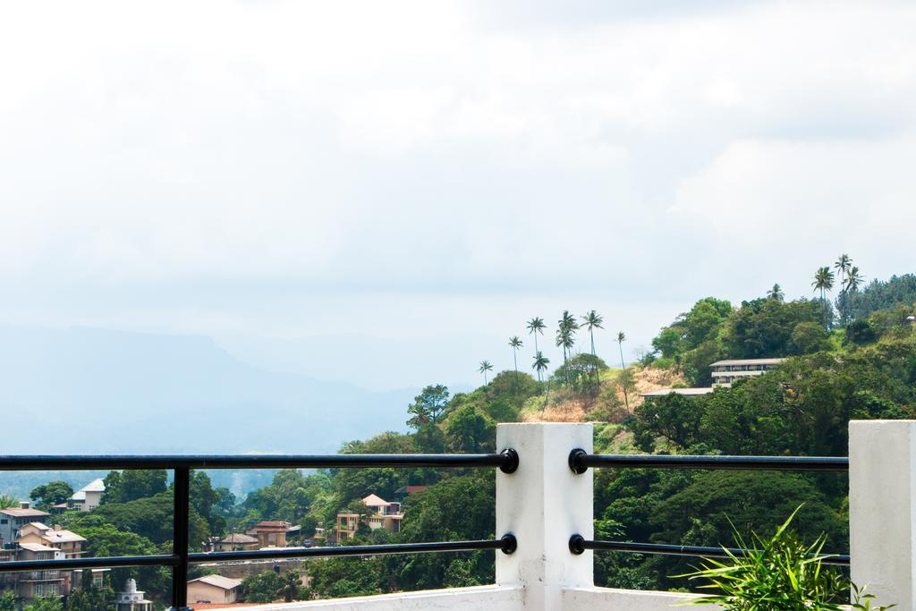 Chambre Double Supérieure avec Balcon et Vue sur la Montagne