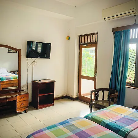 Sharon Inn-2